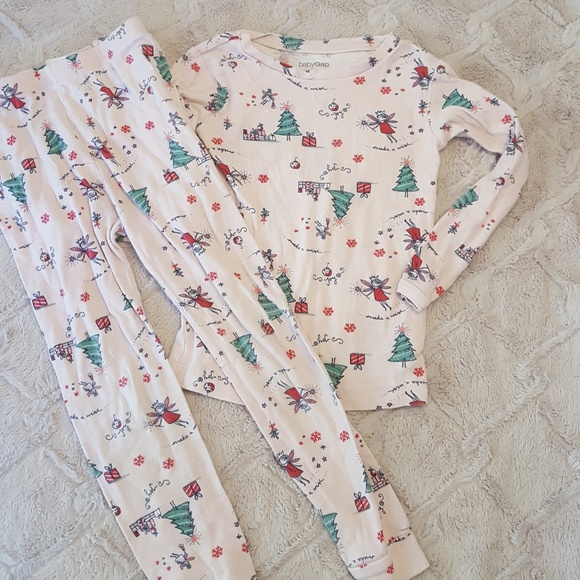 baby gap christmas pajamas